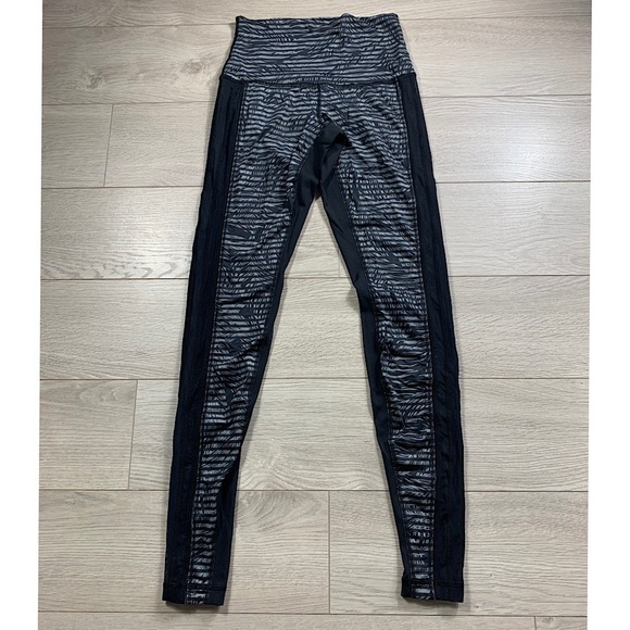 Lululemon Wunder Under Pant *Luxtreme (Roll Down)
Stripe Play Slate Black - Picture 6 of 16